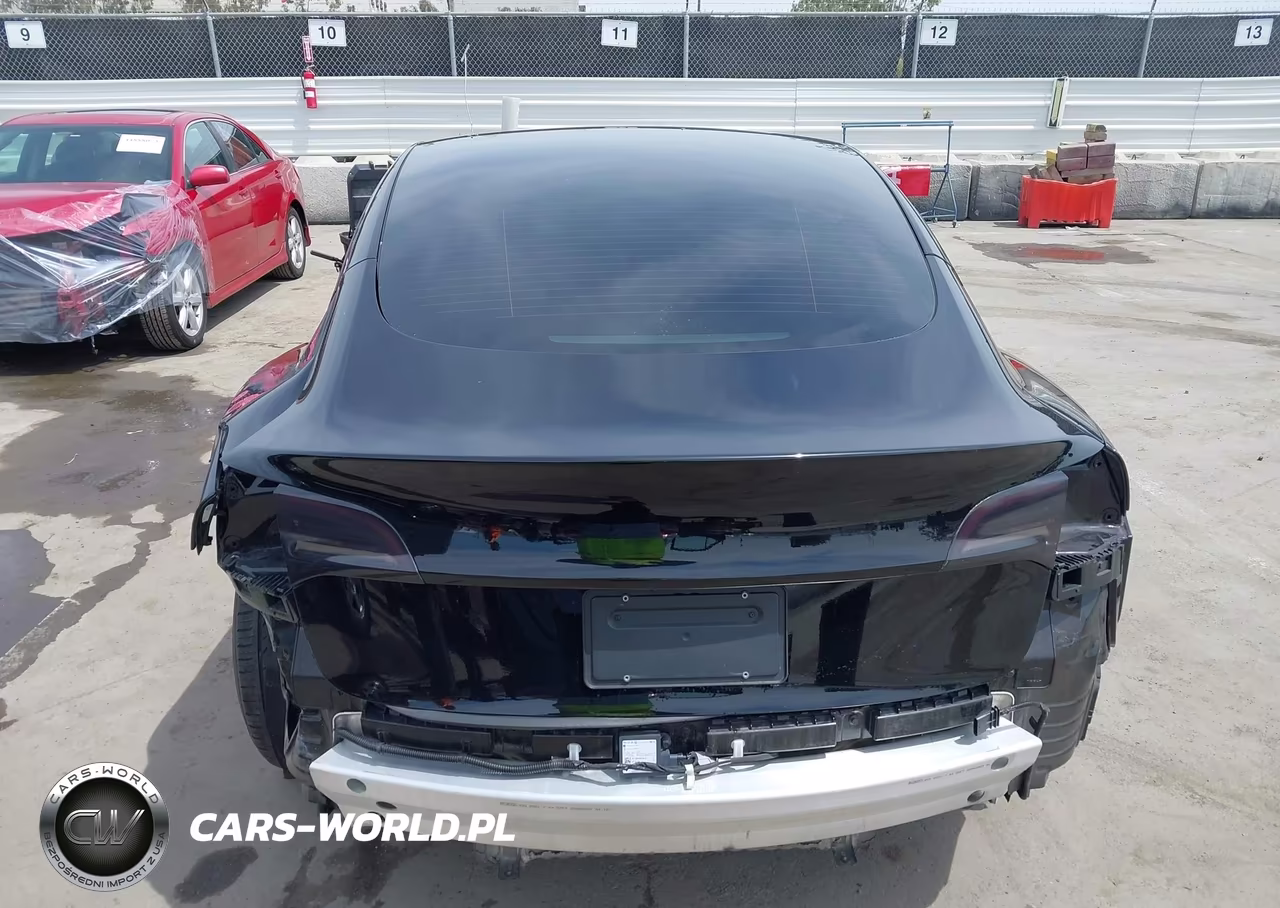 2022 Tesla Model 3 Long Range Dual Motor All-Wheel Drive VIN:5YJ3E1EB8NF160909 - 17