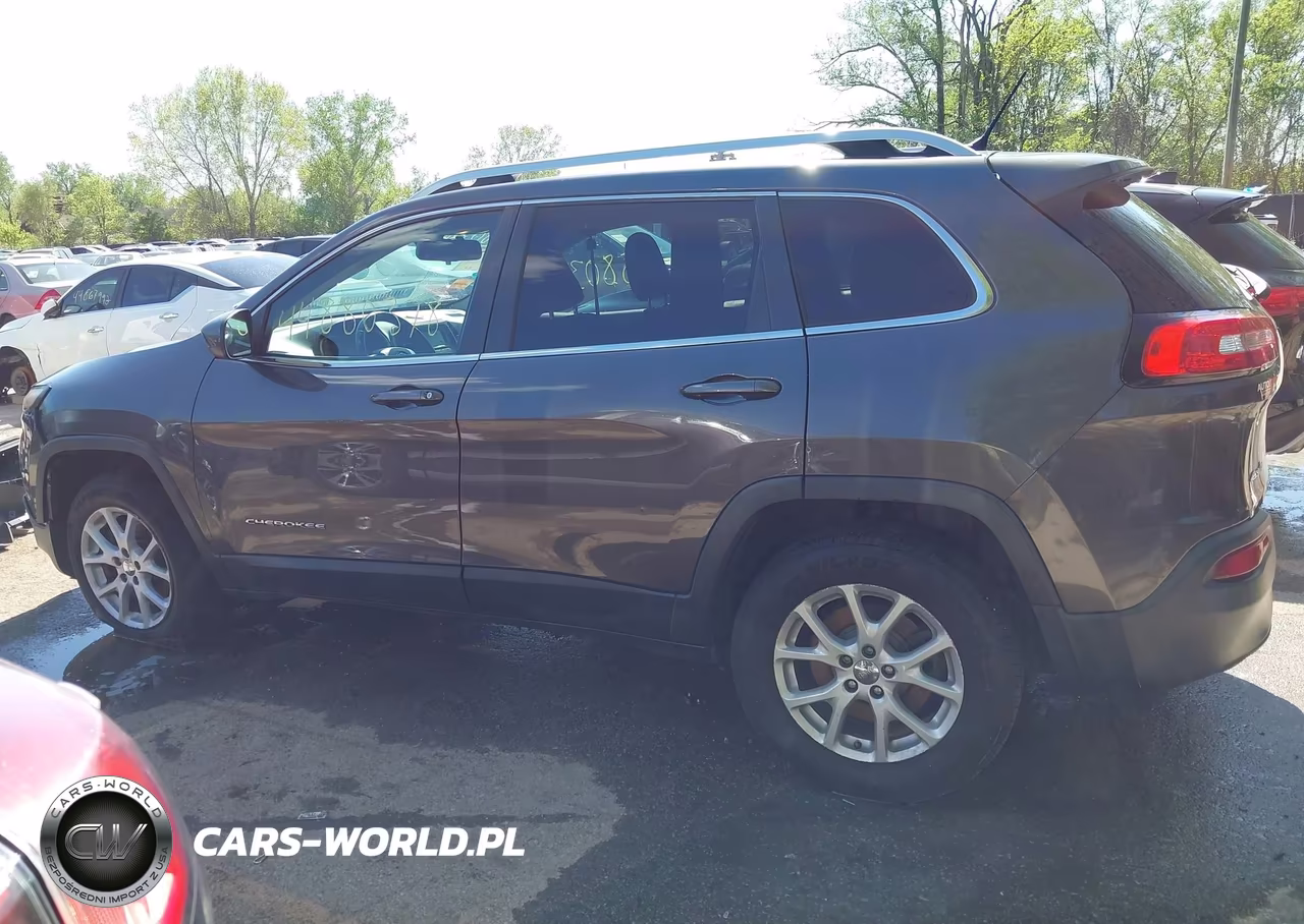 2014 Jeep Cherokee Latitude VIN:1C4PJMCS1EW152213 - 15