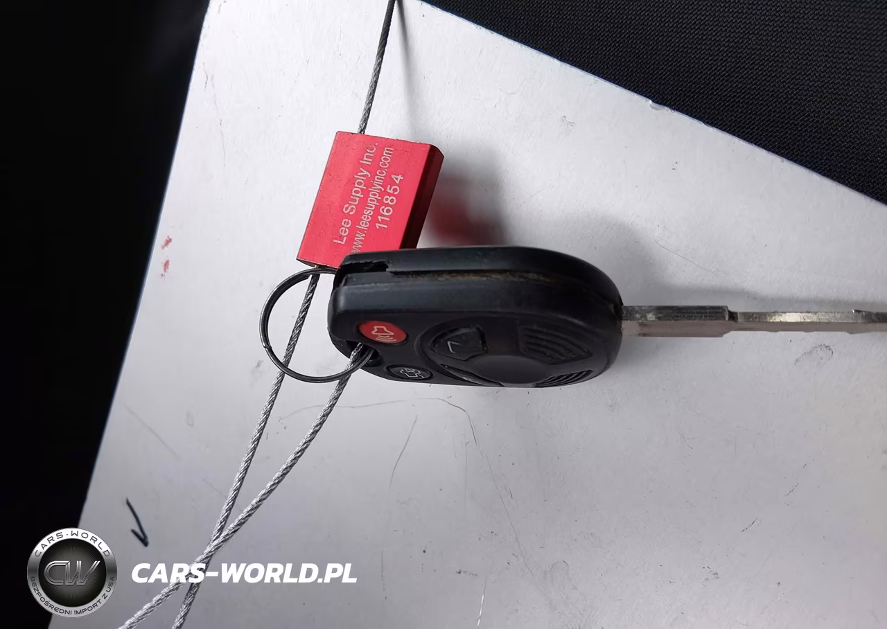 2018 Ford Focus S VIN:1FADP3E23JL322615 - 11