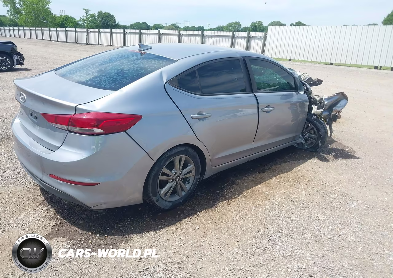 2017 Hyundai Elantra Se VIN:5NPD84LF6HH017076 - 4