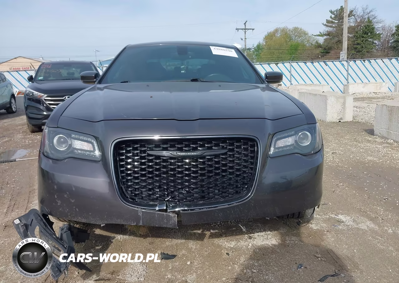 2016 Chrysler 300 300S VIN:2C3CCAGG2GH170982 - 12