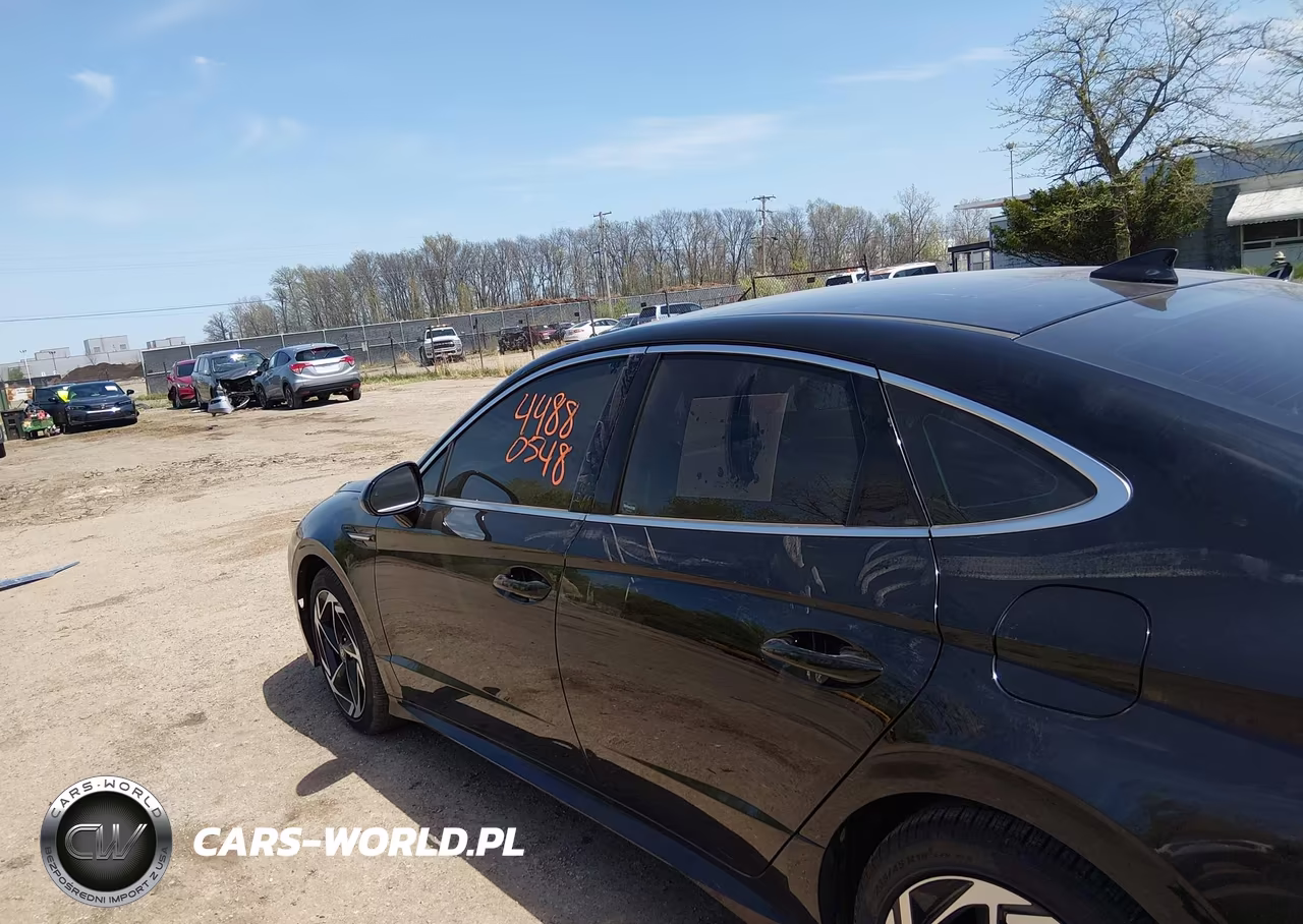 2026 Hyundai Sonata Sel Sport VIN:KMHL64JA9TA551189 - 14