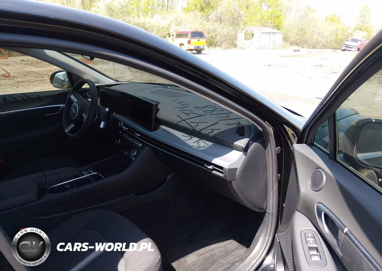 2026 Hyundai Sonata Sel Sport VIN:KMHL64JA9TA551189 - 5