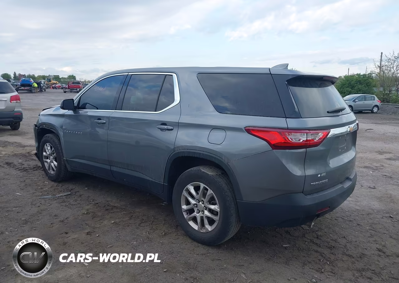 2018 Chevrolet Traverse Ls VIN:1GNERFKW5JJ223590 - 3
