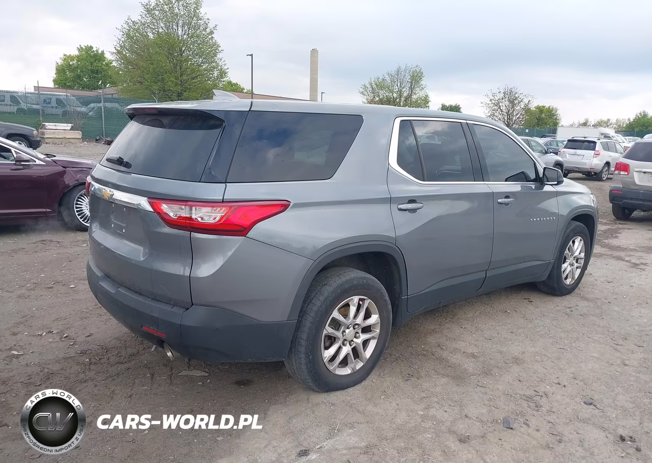 2018 Chevrolet Traverse Ls VIN:1GNERFKW5JJ223590 - 4