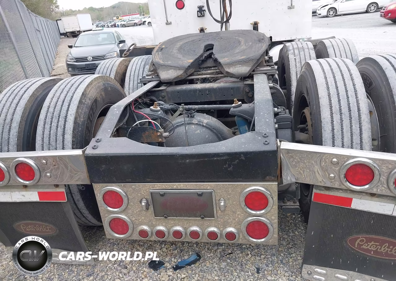 1996 Peterbilt 379 VIN:1XP5DR9X9TN414446 - 8