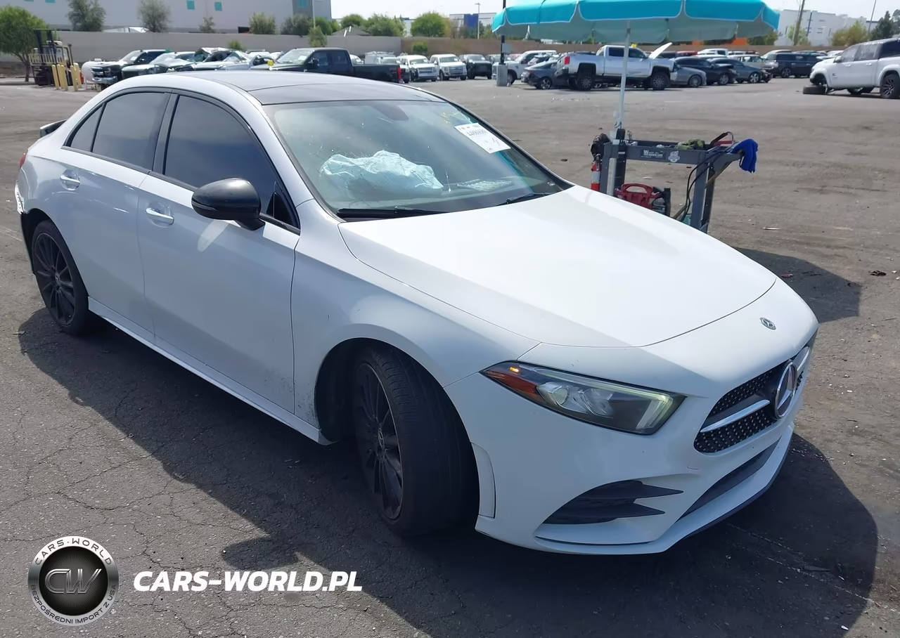 2020 Mercedes-Benz A 220 – zdjęcie 1 z 16