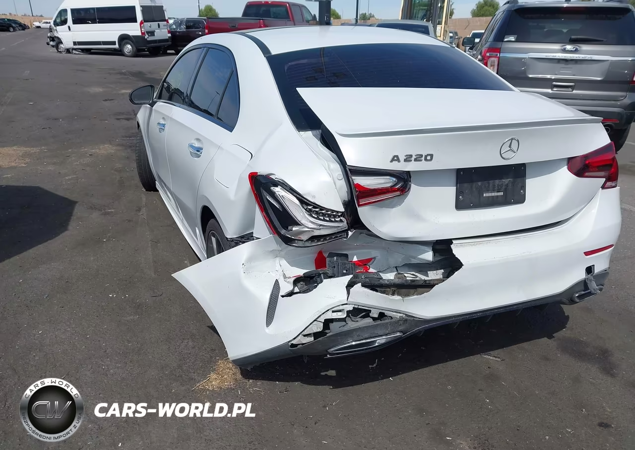 2020 Mercedes-Benz A 220 VIN:W1K3G4EB7LJ233338 - 3