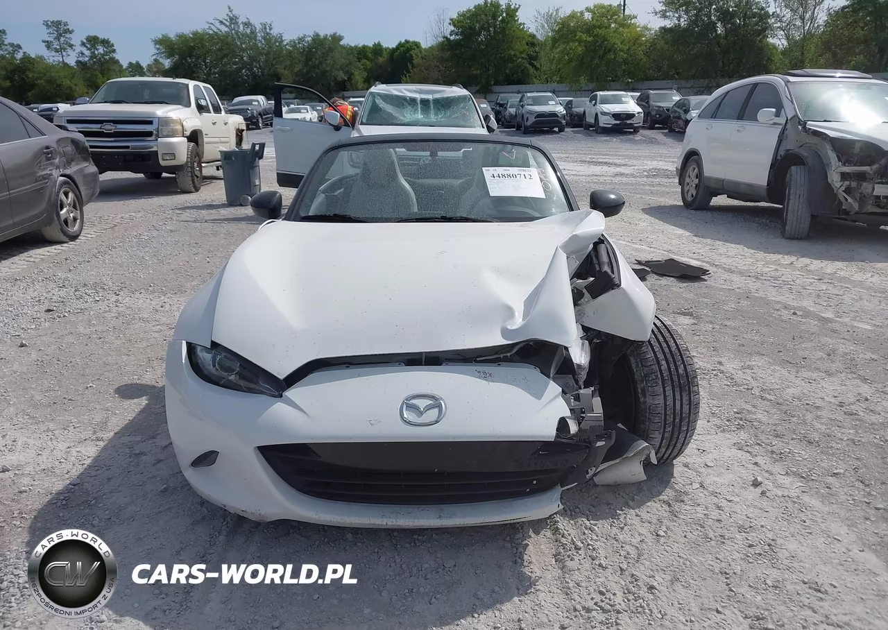 2016 Mazda Mx-5 Miata Sport VIN:JM1NDAB72G0105689 - 13