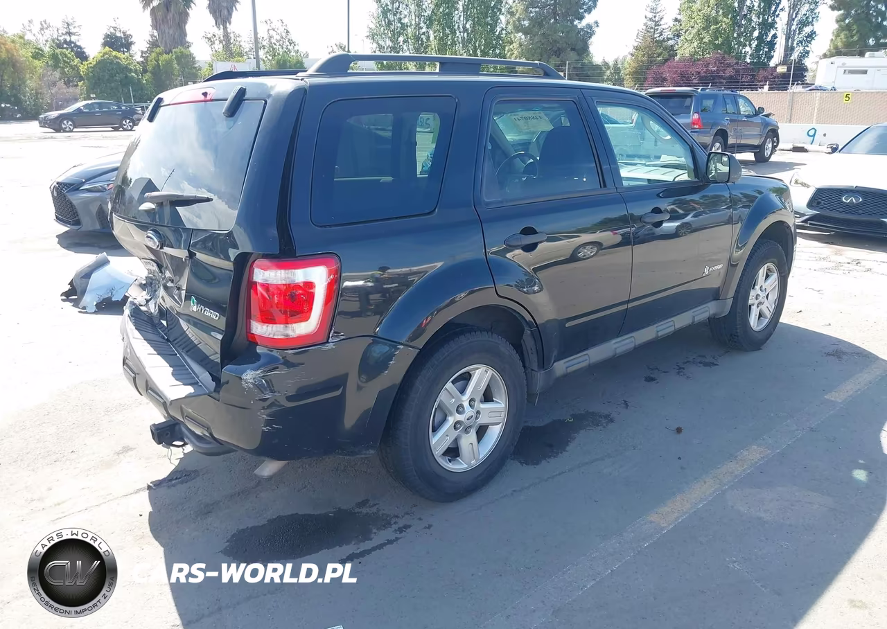 2011 Ford Escape Hybrid VIN:1FMCU4K38BKC06136 - 4