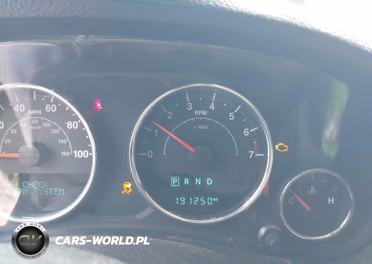 2014 Jeep Wrangler Sport VIN:1C4AJWAG4EL323408 - 15