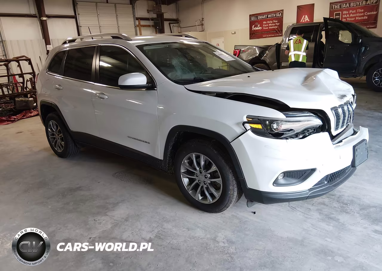 2019 Jeep Cherokee Latitude Plus Fwd