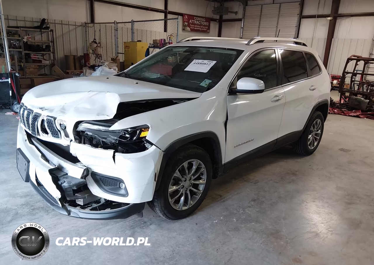 2019 Jeep Cherokee Latitude Plus Fwd VIN:1C4PJLLBXKD151417 - 2