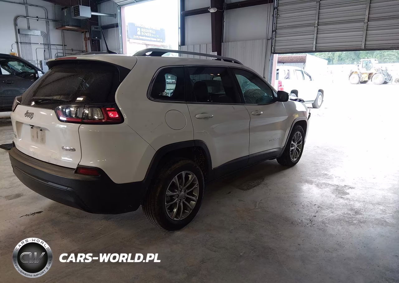 2019 Jeep Cherokee Latitude Plus Fwd VIN:1C4PJLLBXKD151417 - 4