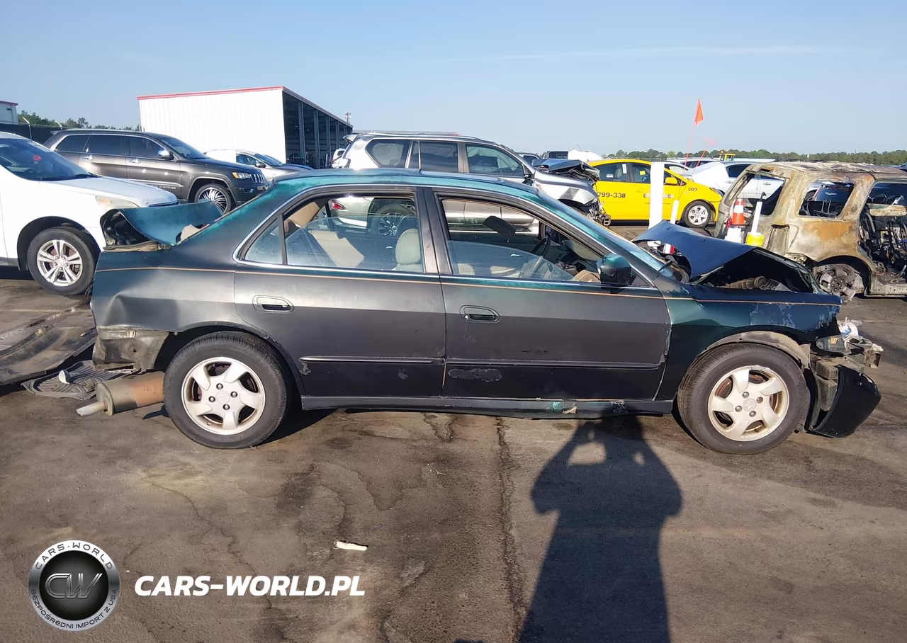 1999 Honda Accord Ex VIN:1HGCG565XXA055683 - 13