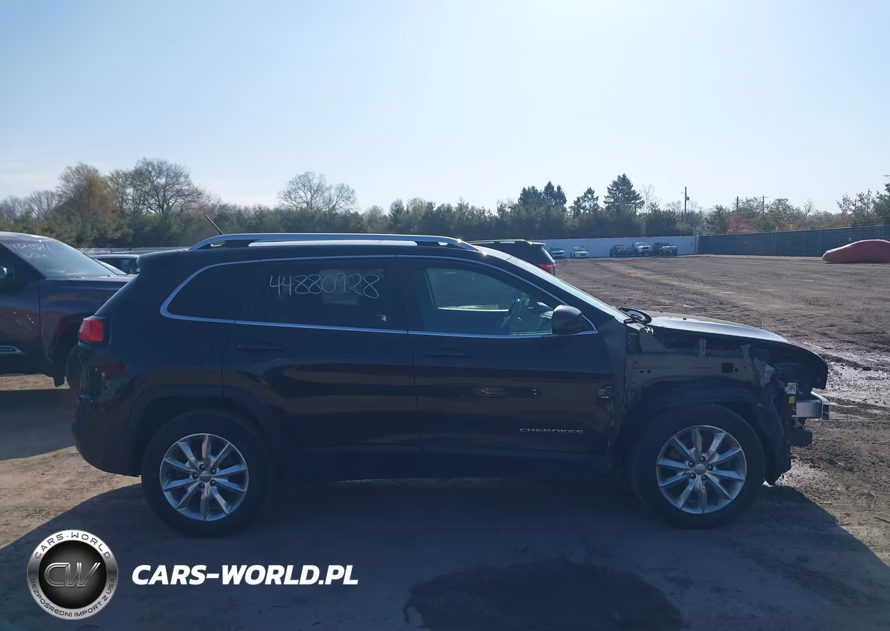 2015 Jeep Cherokee Limited VIN:1C4PJMDS9FW673440 - 14