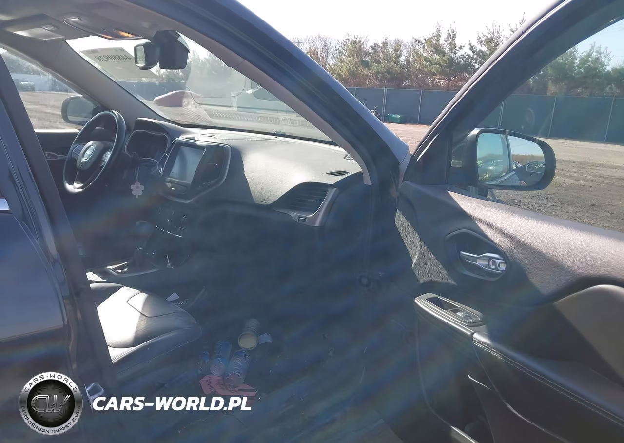 2015 Jeep Cherokee Limited VIN:1C4PJMDS9FW673440 - 5