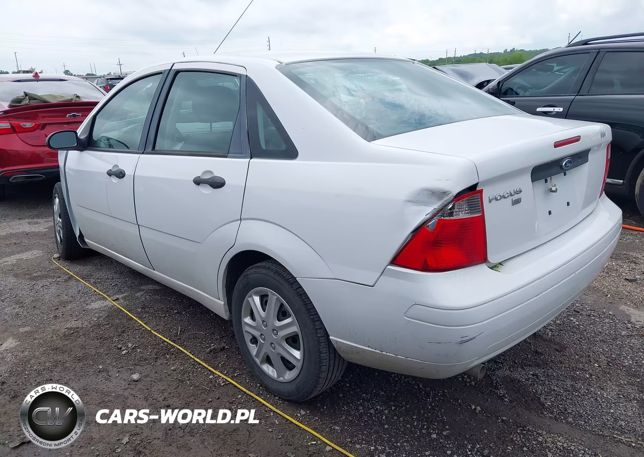 2007 Ford Focus S-Se-Ses VIN:1FAHP34N77W344153 - 3