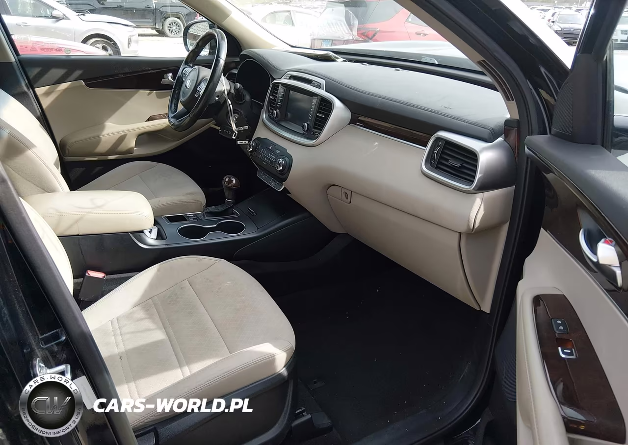 2018 Kia Sorento 3.3L Lx VIN:5XYPG4A56JG373762 - 5