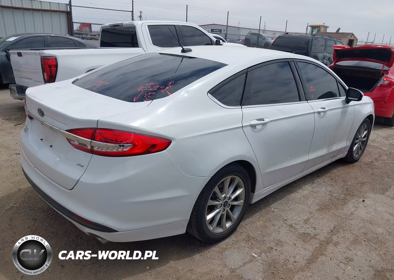 2017 Ford Fusion Se VIN:3FA6P0H76HR143933 - 4