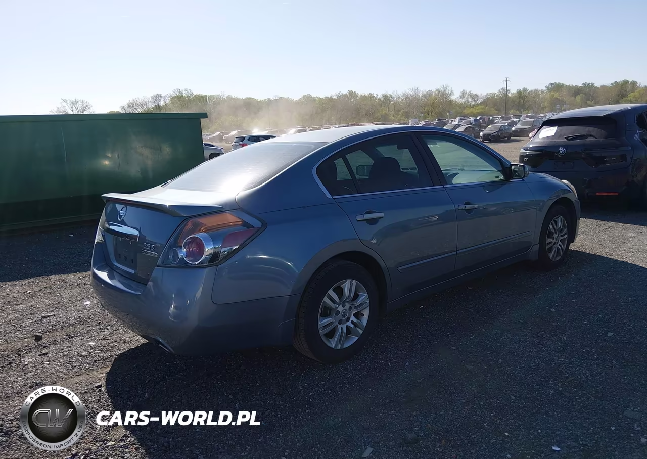 2011 Nissan Altima 2.5 S VIN:1N4AL2AP0BN508581 - 4