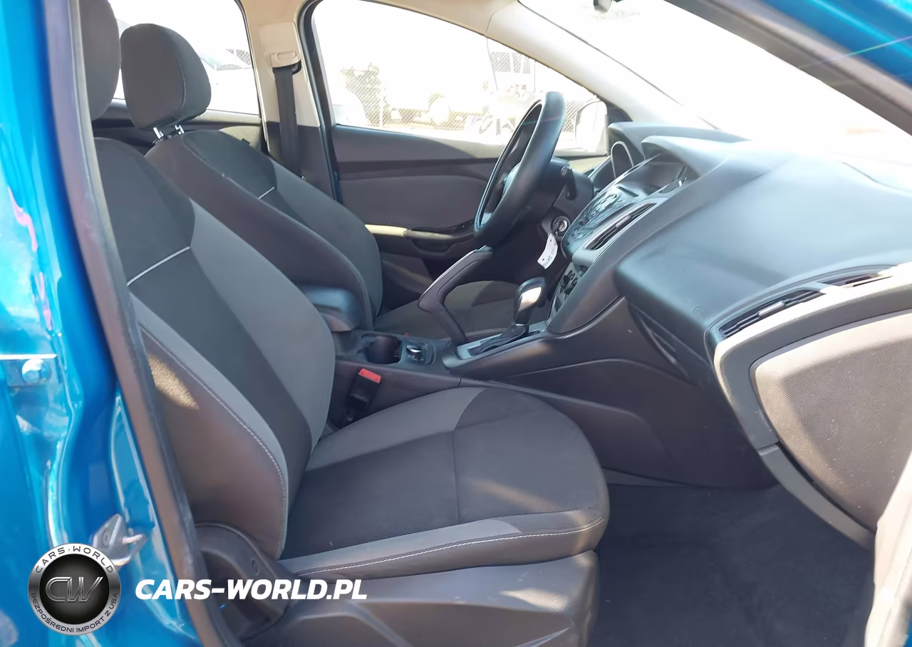 2014 Ford Focus Se VIN:1FADP3K24EL112339 - 5