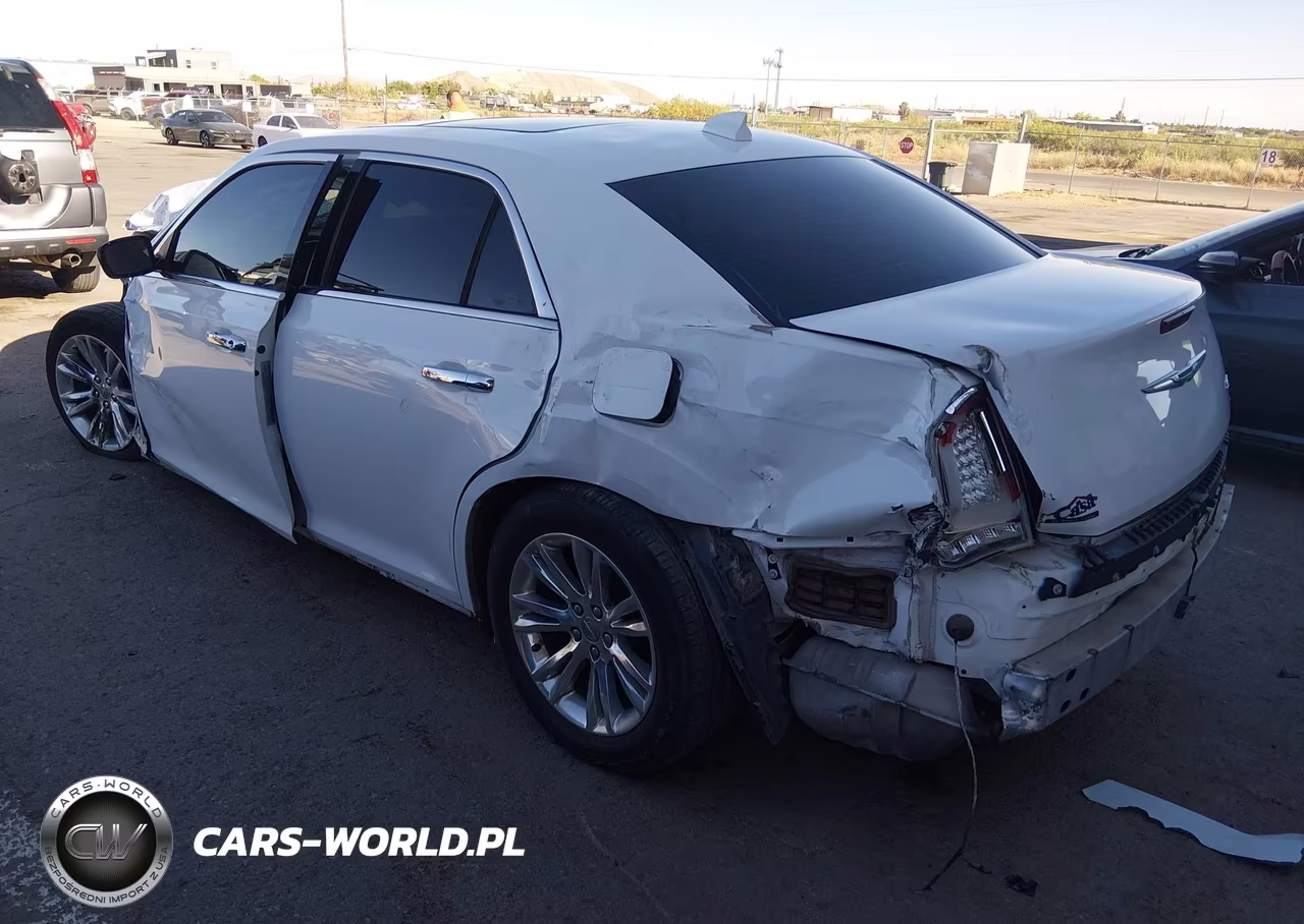 2016 Chrysler 300C VIN:2C3CCAEG2GH269059 - 3