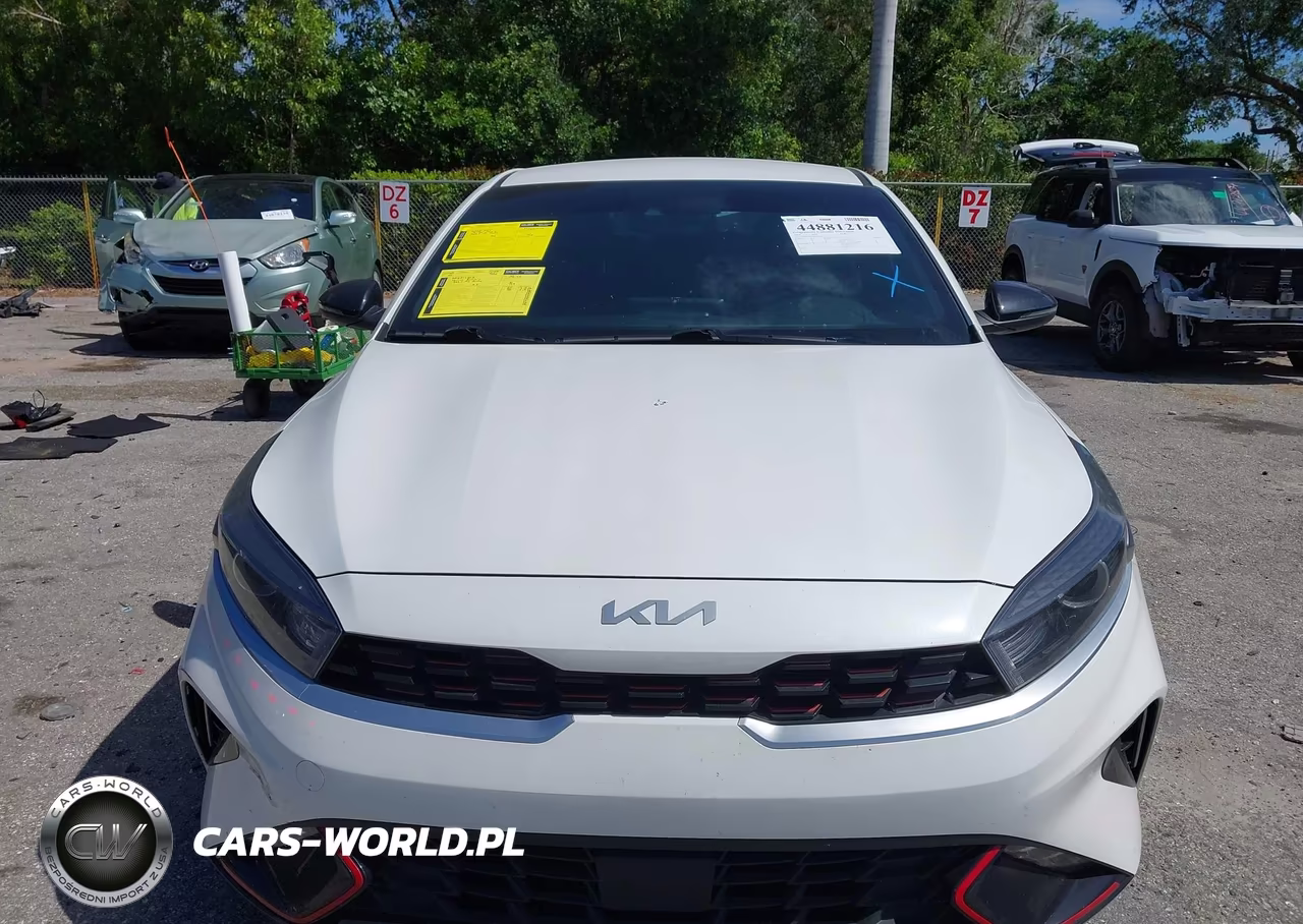 2024 Kia Forte Gt-Line VIN:3KPF54AD3RE799474 - 13