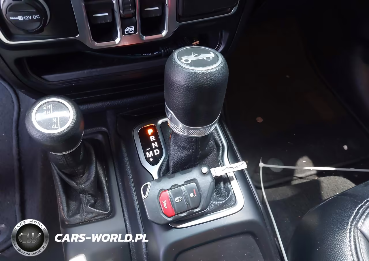 2020 Jeep Wrangler Unlimited Sport S 4X4 VIN:1C4HJXDN5LW165221 - 11