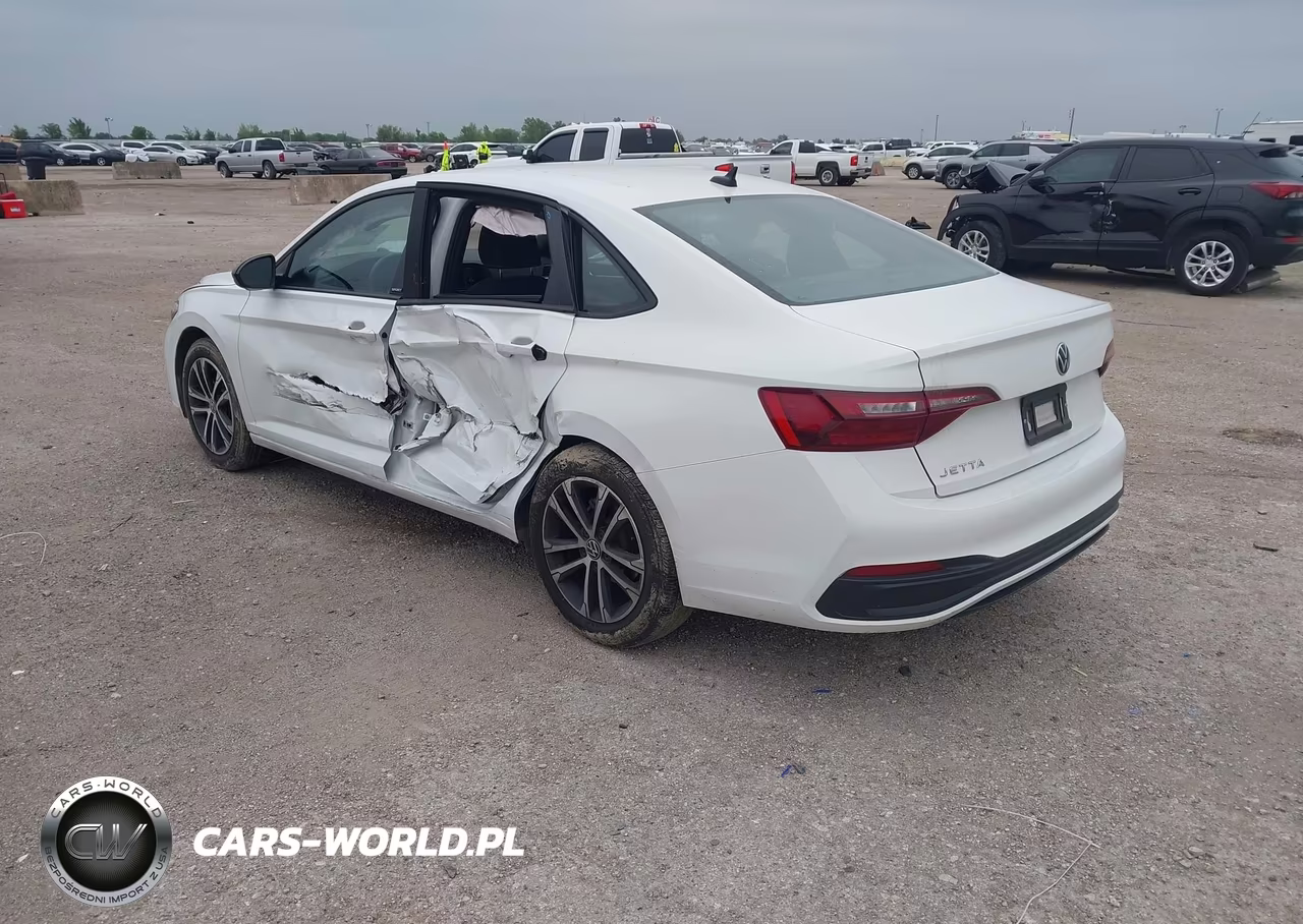 2024 Volkswagen Jetta 1.5T Sport VIN:3VWBM7BUXRM082140 - 3