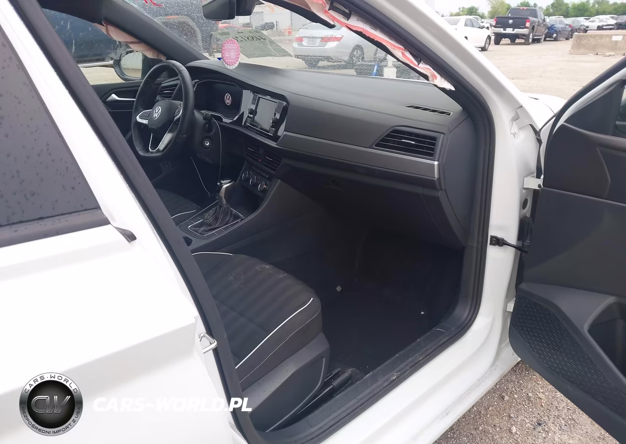 2024 Volkswagen Jetta 1.5T Sport VIN:3VWBM7BUXRM082140 - 5