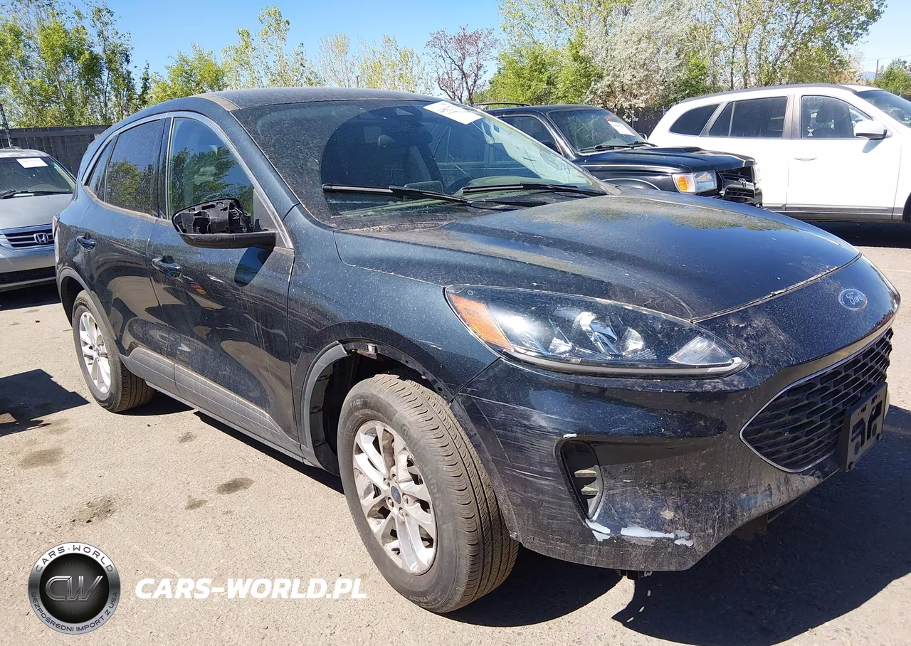 2022 Ford Escape Se
