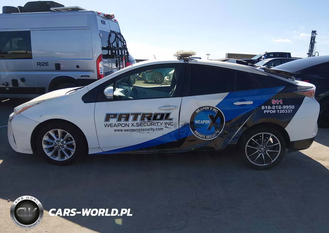 2016 Toyota Prius Two VIN:JTDKBRFUXG3022582 - 14