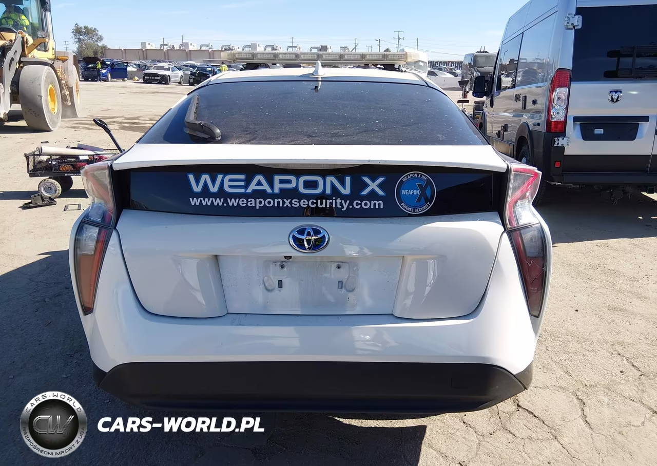 2016 Toyota Prius Two VIN:JTDKBRFUXG3022582 - 16