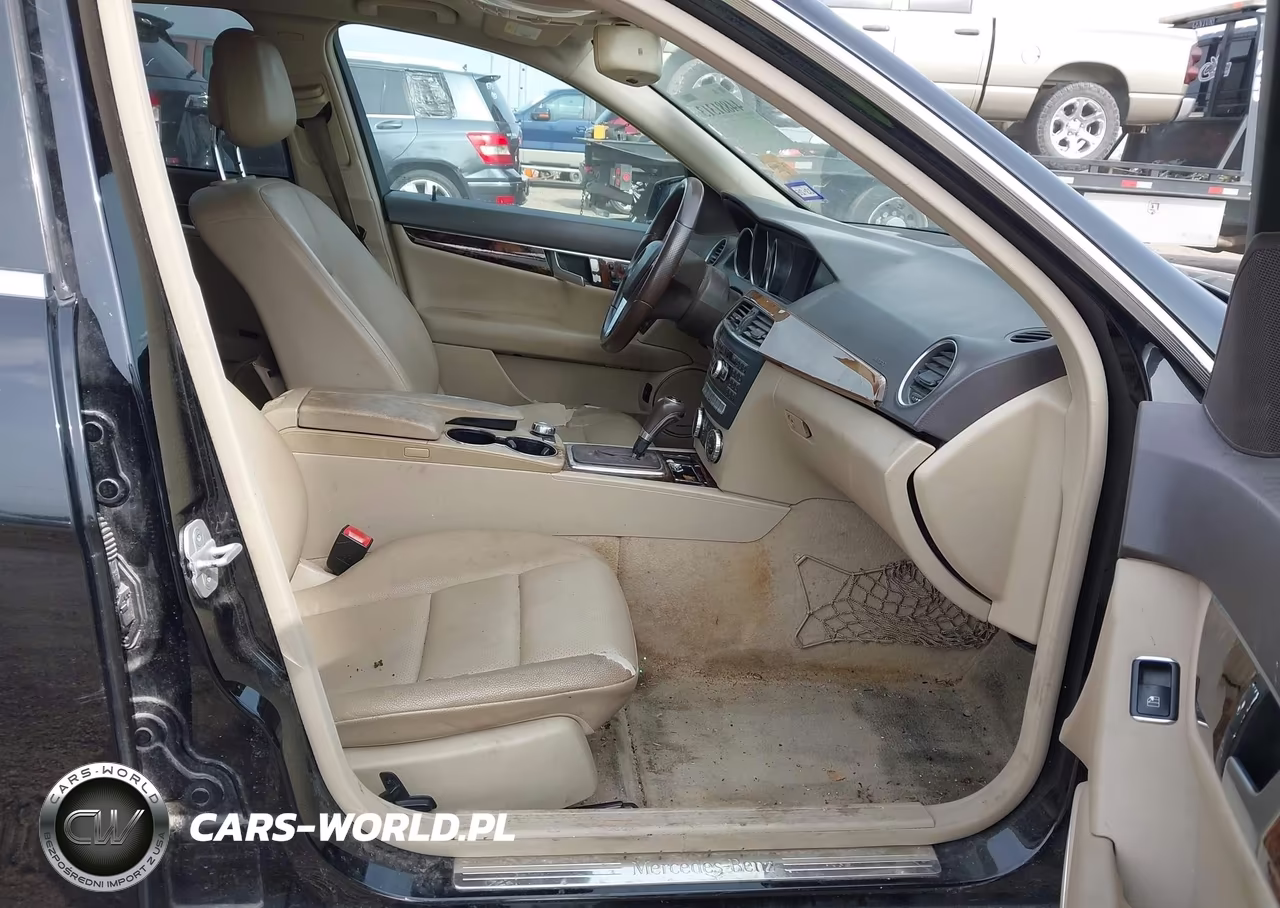 2014 Mercedes-Benz C 250 Sport VIN:WDDGF4HB7EG249992 - 5