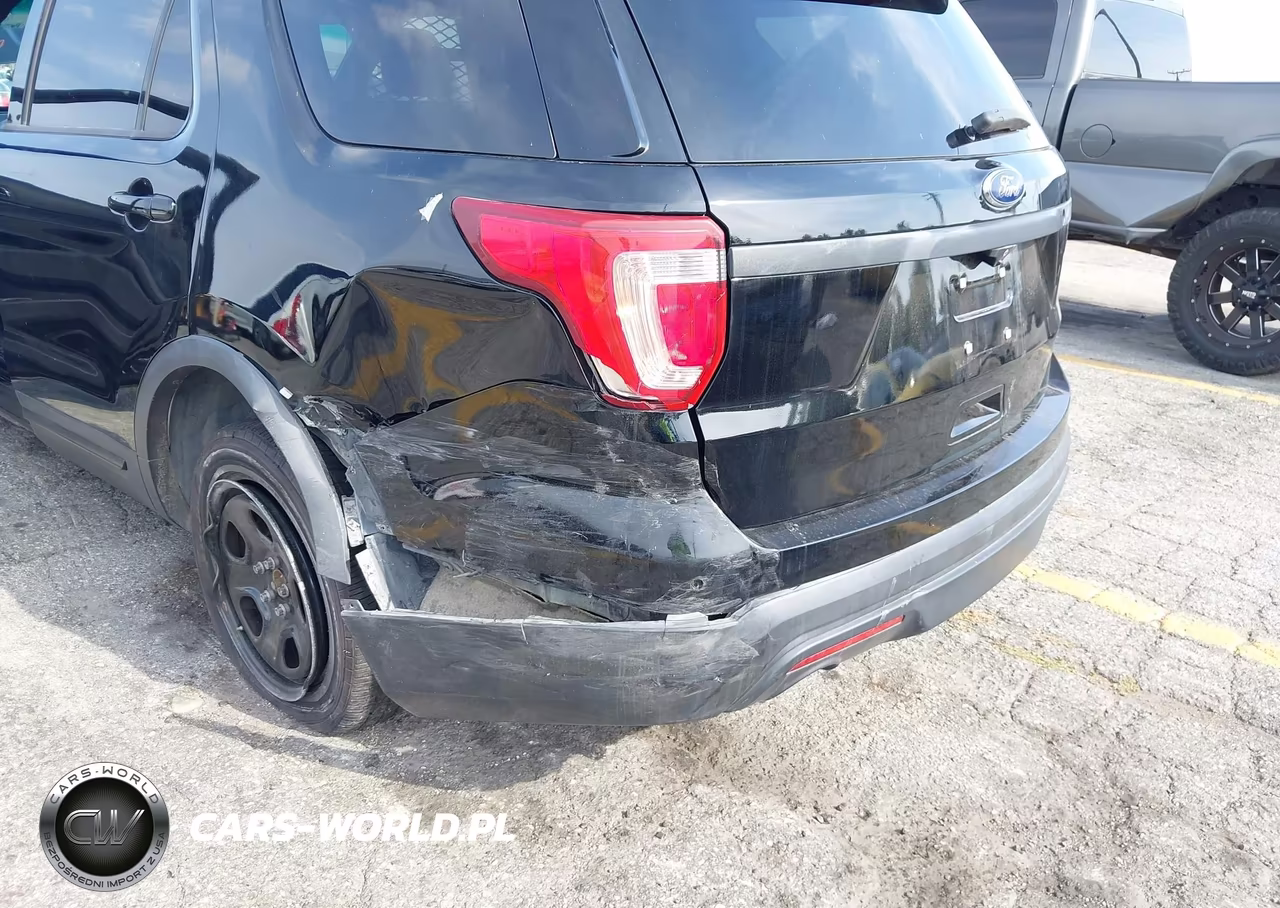 2017 Ford Utility Police Interceptor VIN:1FM5K8AR9HGB40882 - 6