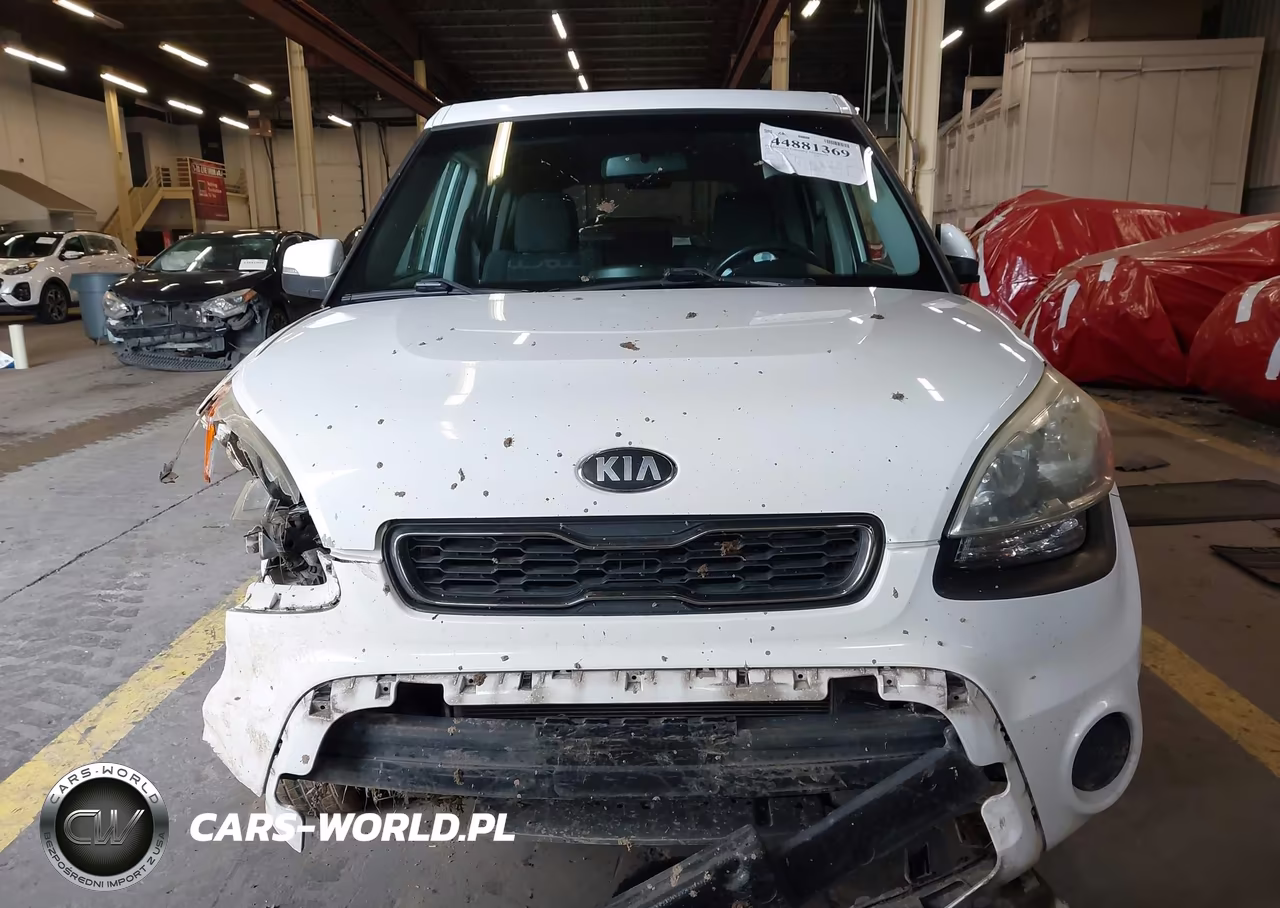 2013 Kia Soul + VIN:KNDJT2A6XD7534856 - 12