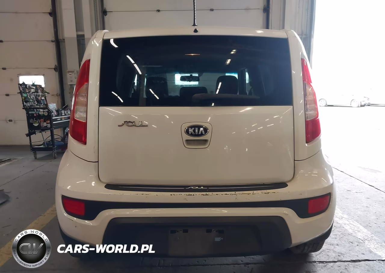 2013 Kia Soul + VIN:KNDJT2A6XD7534856 - 16