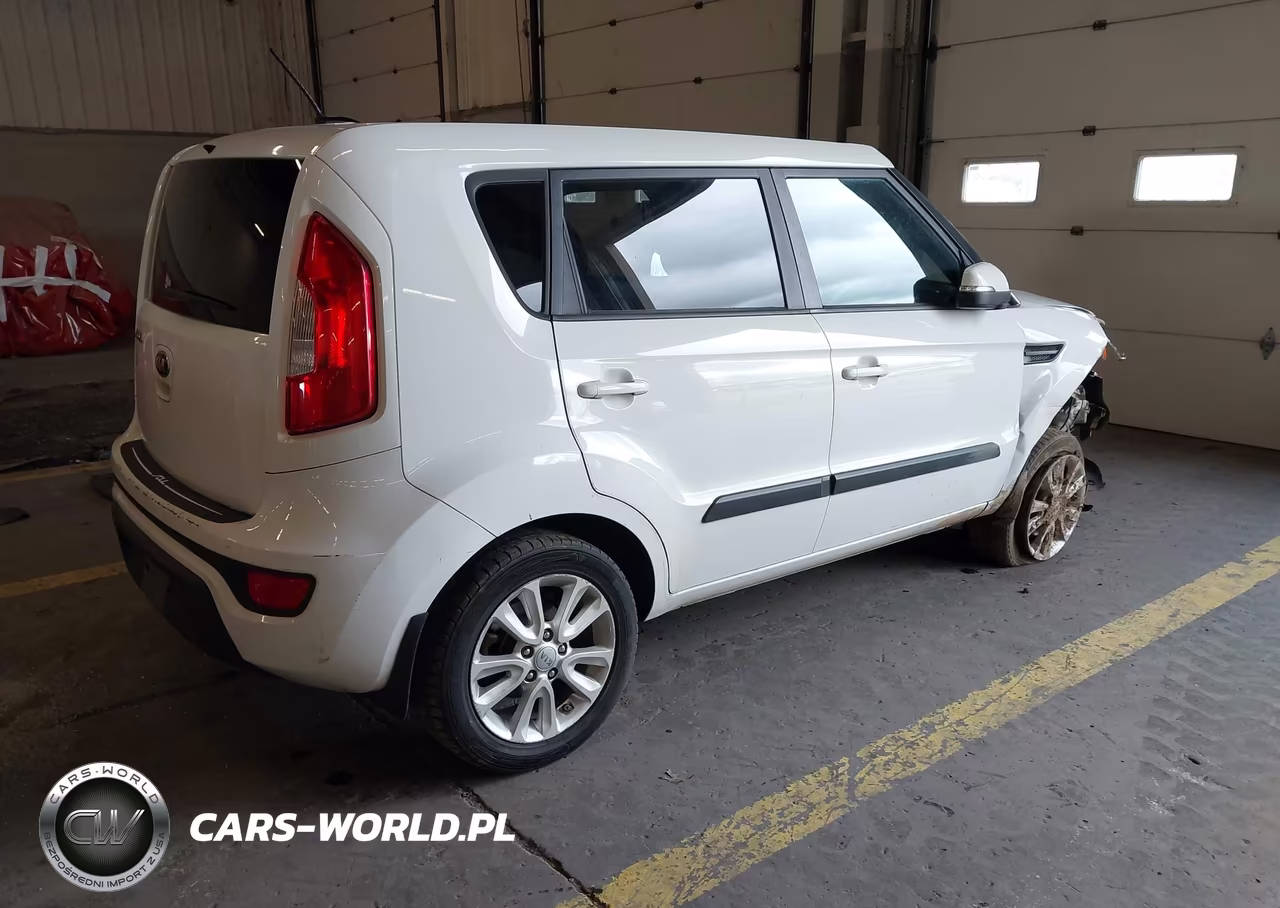 2013 Kia Soul + VIN:KNDJT2A6XD7534856 - 4