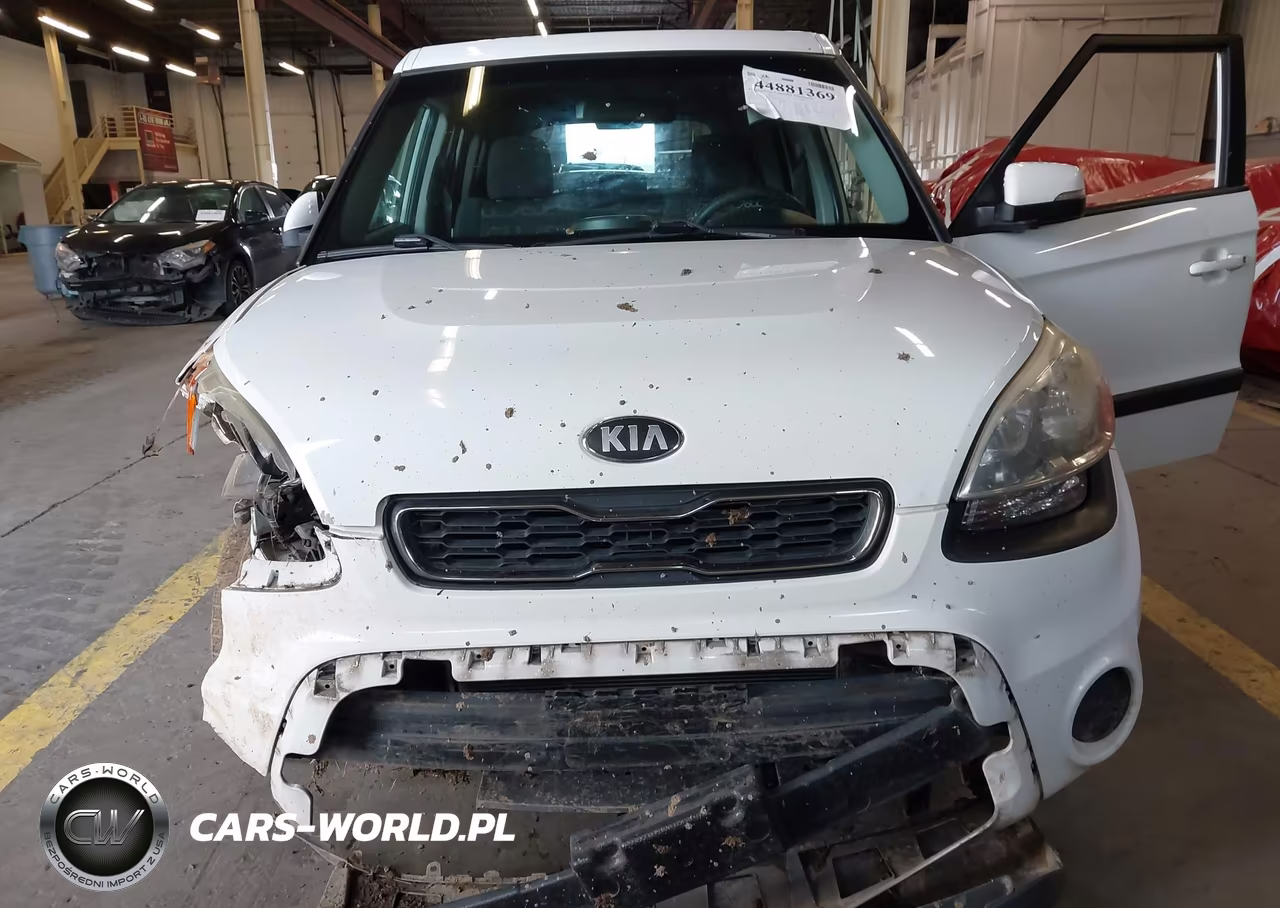 2013 Kia Soul + VIN:KNDJT2A6XD7534856 - 6