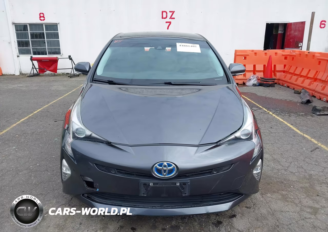 2018 Toyota Prius Four Touring VIN:JTDKARFU8J3549000 - 13