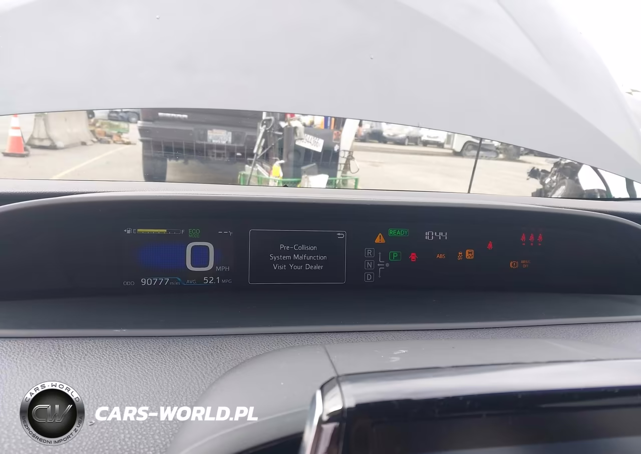 2018 Toyota Prius Four Touring VIN:JTDKARFU8J3549000 - 7