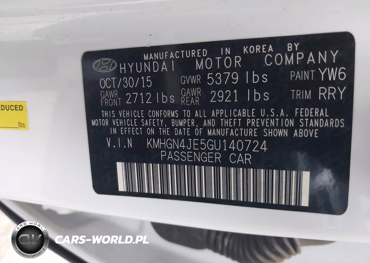 2016 Hyundai Genesis 3.8 VIN:KMHGN4JE5GU140724 - 9
