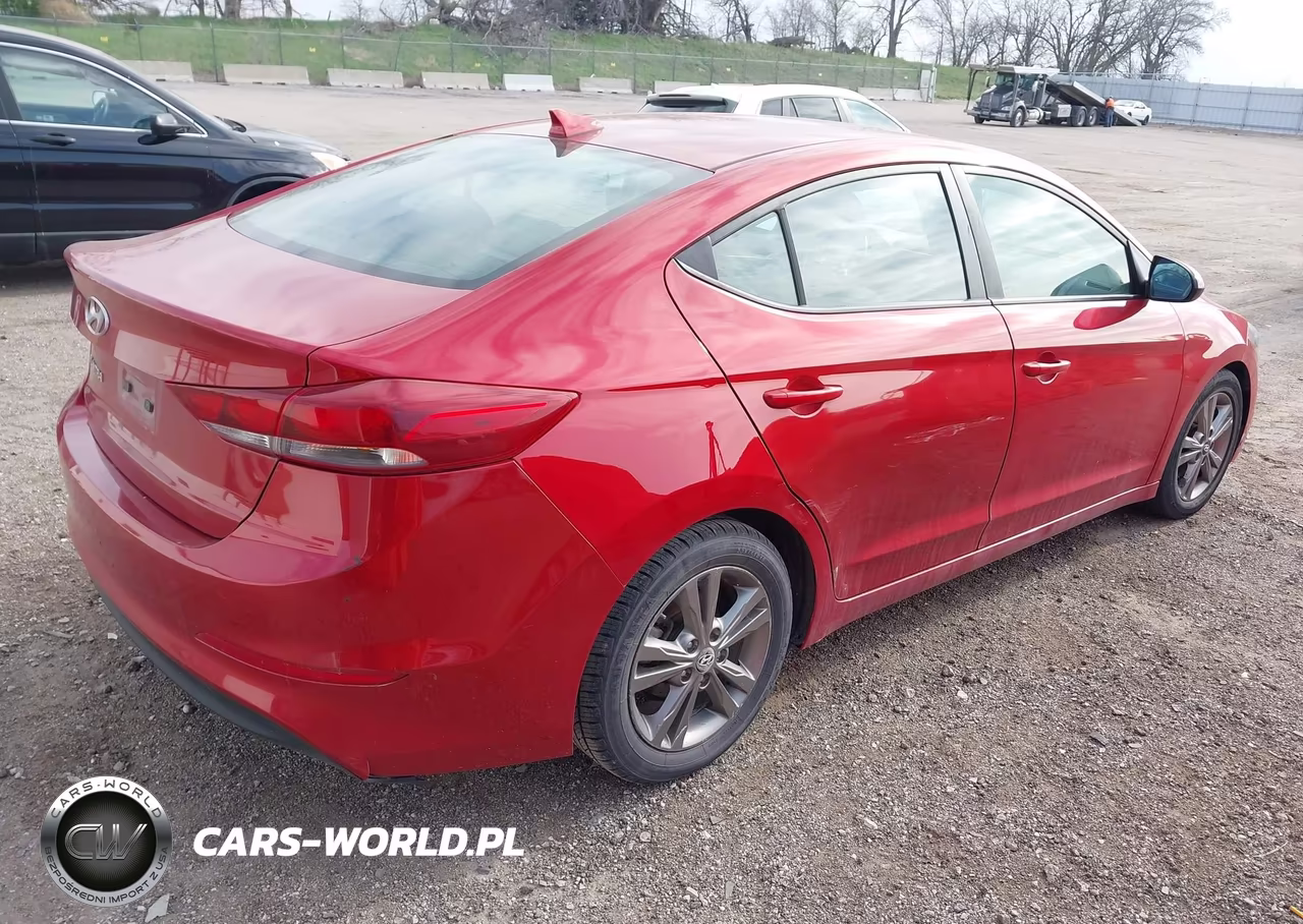 2018 Hyundai Elantra Sel VIN:5NPD84LF3JH217614 - 4