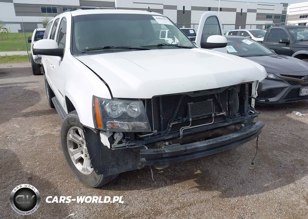 2013 Chevrolet Suburban 1500 Lt VIN:1GNSCJE09DR360195 - 6