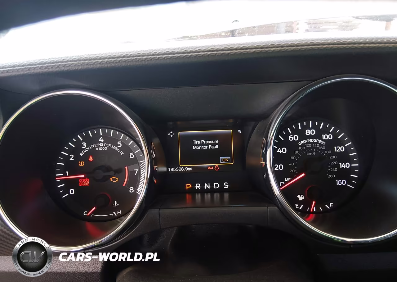 2016 Ford Mustang V6 VIN:1FA6P8AM0G5290541 - 7