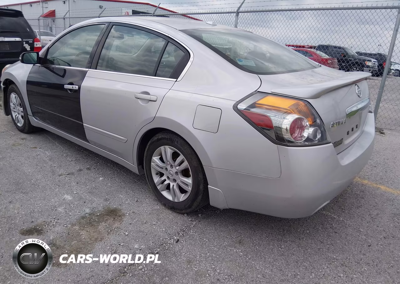 2011 Nissan Altima 2.5 S VIN:1N4AL2AP5BN426765 - 3