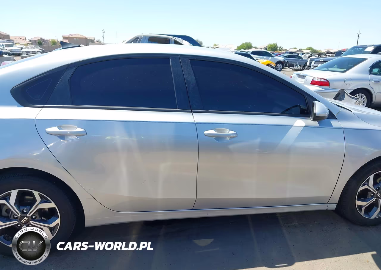2019 Kia Forte Lxs VIN:3KPF24AD9KE095052 - 14