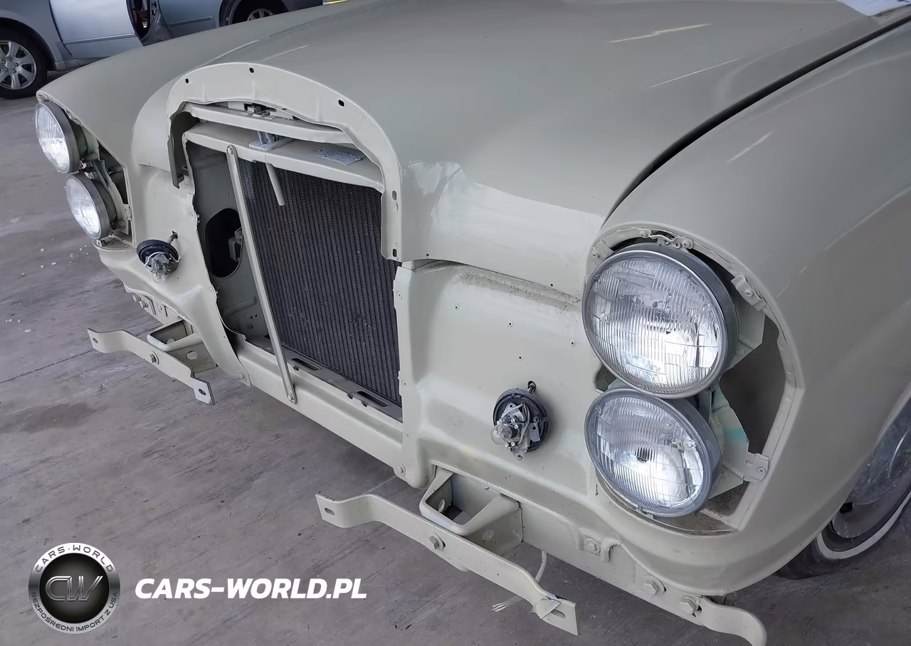 1967 Mercedes-Benz 230S VIN:12101816 - 6