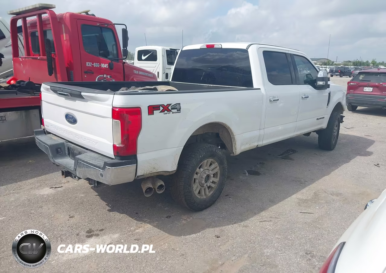 2017 Ford F-250 Xlt VIN:1FT7W2BT7HEF01269 - 4